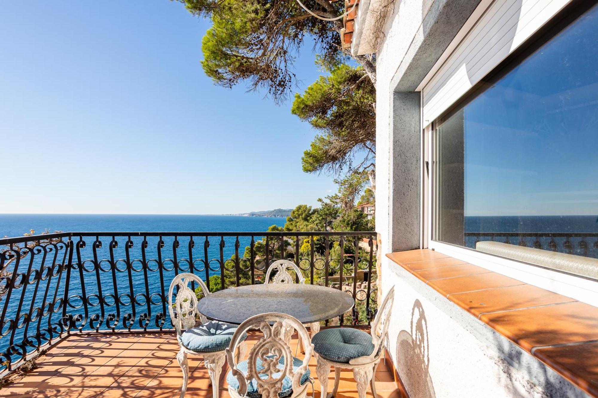 Bergantin 6 Rooms Lloret de Mar Exterior photo